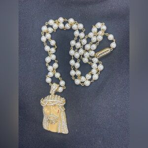 NWOT 1989 Studio Jesus Pendant Necklace pearl and gold toned